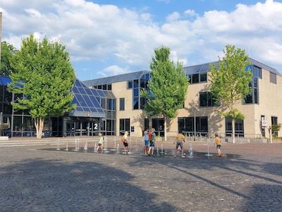 Plannen herinrichting Dorpsplein en Raadhuisplein vragen nog om bijsturing door de gemeenteraad en inspraak van inwoners van Best