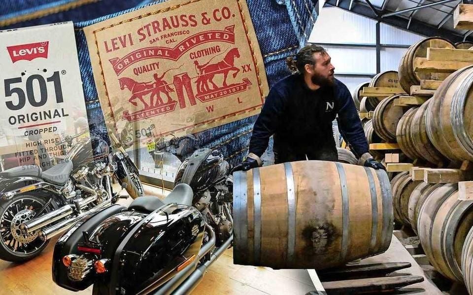 Dit ga je merken van importtarieven op Amerikaanse producten: ‘Koop snel nog een paar Levi’s of fles drank’