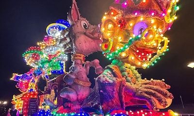 Video! Zo zag de Helmondse Lichtjes Parade eruit