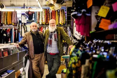 Ze hebben heel wat domme dingen gehoord in de - indrukwekkende - vijftig jaar dat SamSam bestaat: ‘Verkoopt u weleens wat?’