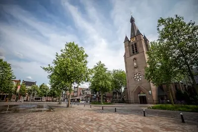 Nieuwe burgemeester Valkenswaard moet boegbeeld en onderhandelaar zijn en regio op zijn duimpje kennen