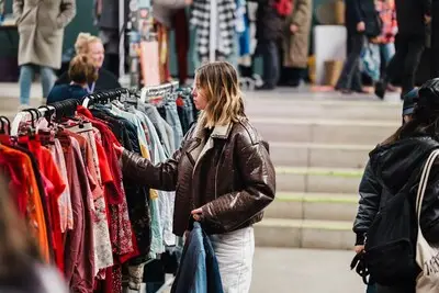 5 x tweedehandsmarkten en live tatoeëren: dit doe je dit weekend in Tilburg