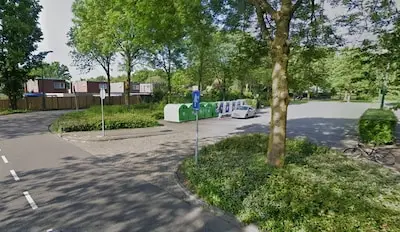 ‘Milieustraat’ naast sporthal de Hongerman in Nuenen verdwijnt na jaren vanwege verbouwing