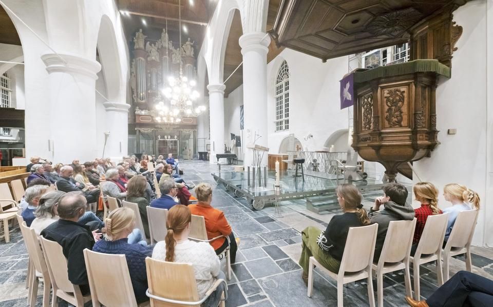 Wat moeten we met de kerk? ‘Yoga, een popconcert of juist de stilte, alles kan’