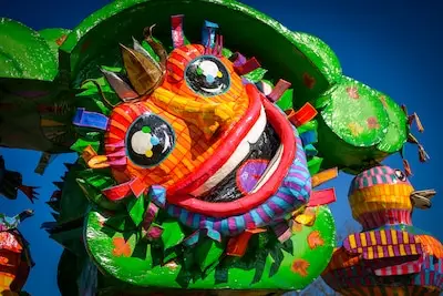 LIVE Carnaval in Brabant | Optocht in Kruikenstad en Keiestad in volle gang, Havermarkt in Kielegat gedeeltelijk afgesloten