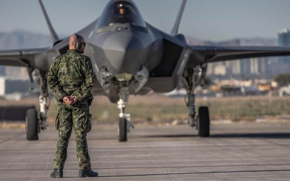 Infoavond in Leeuwarden over Ramstein Flag. Dit leeft er onder omwonenden: ‘Vlieg verdomme de hele nacht door!’