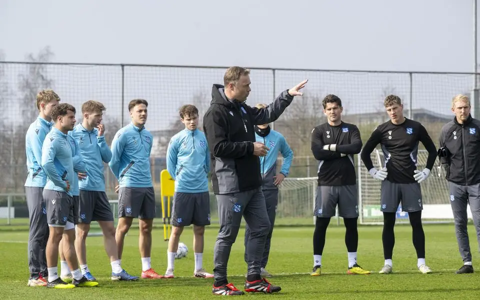 Agressief, dynamisch en respectvol: dit zijn de plannen van Robin Veldman bij SC Heerenveen