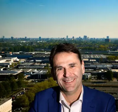 ASML wil mogelijke bonusuitkeringen opschroeven: topman Fouquet kan een extra jaarsalaris verdienen