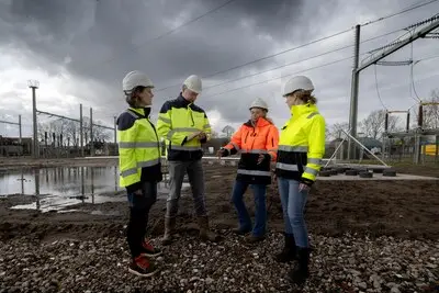 Voorrang op het stroomnet? Dat wil de huisarts en het waterbedrijf ook wel. Rechter geeft ze voorlopig gelijk