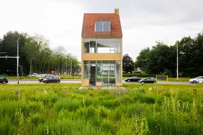 Gemeente Tilburg weet bijna een jaar later nog niet wat reparatie van het Draaiend Huis gaat kosten