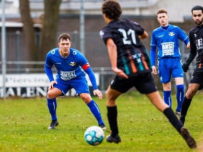 Keeper (21) van Tilburgse vijfdeklasser is daar volgend seizoen hoofdtrainer: ‘Wil dan kampioen worden’