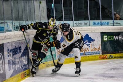 Tilburg Trappers gaat ongeslagen naar halve finale van play-offs na zwaarbevochten vierde zege op Tölzer Löwen