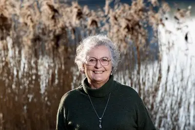 Carla (73) reageert op neuromodulator: ‘Geef geen valse hoop voor probleem waar bijna geen vrouw over praat’