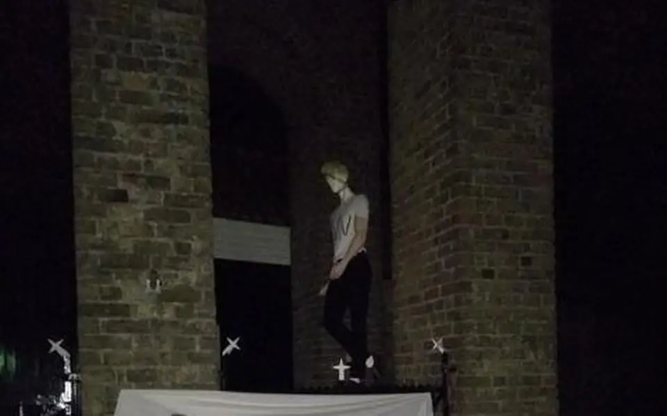 Rechter: Vegan Streaker was betrokken bij ophangen Geert Wilders-pop aan Bonifatiuskapel in Dokkum