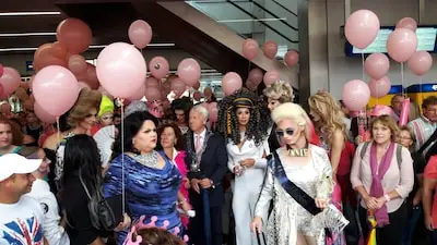 Aparte wijk voor homo's: die grap viel in Tilburg net zo slecht als 1 april met café Mes in Vlaardingen