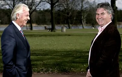 Guus Hiddink hield tot het laatst contact met Leo Beenhakker:   ‘Op zijn titel met Feyenoord was hij zo trots’