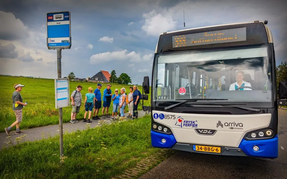 Meer Friezen pakten vorig jaar bus en trein, maar aantallen zitten nog niet op niveau van voor corona
