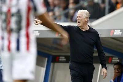 Willem II-trainer Maes verrast door plotseling vertrek Caluwé: ‘Qua werkwijze is er niet veel schade, moreel gezien wel’