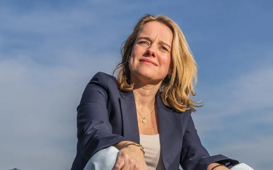 ‘Even weg’ is voor Fries gezin vaak maanden buitenland. Moeder Sonja schreef er een boek over