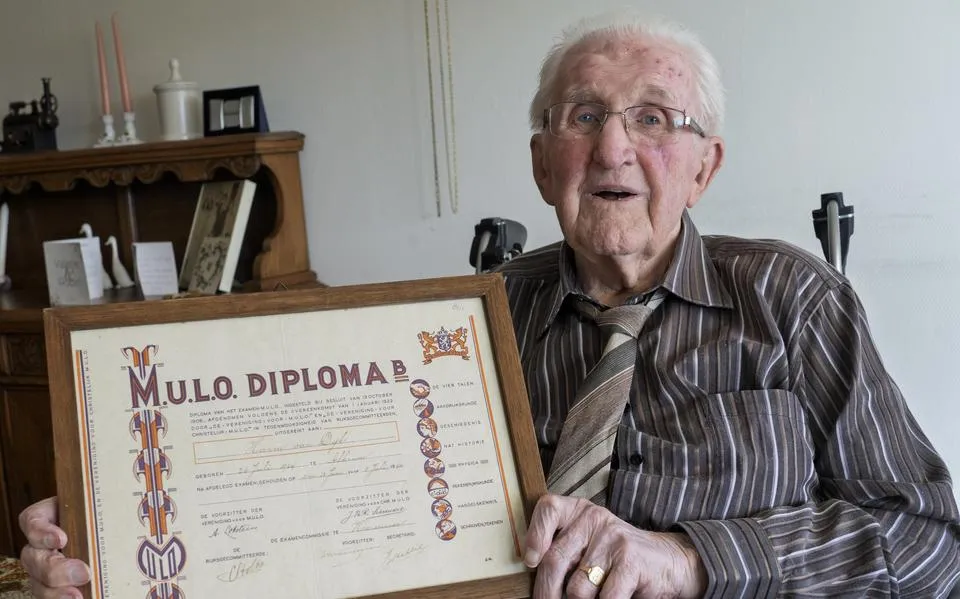 Bevrijders uit Canada zetten 80 jaar geleden voet op Friese bodem. Harry (100) uit Akkrum herinnert het zich nog goed