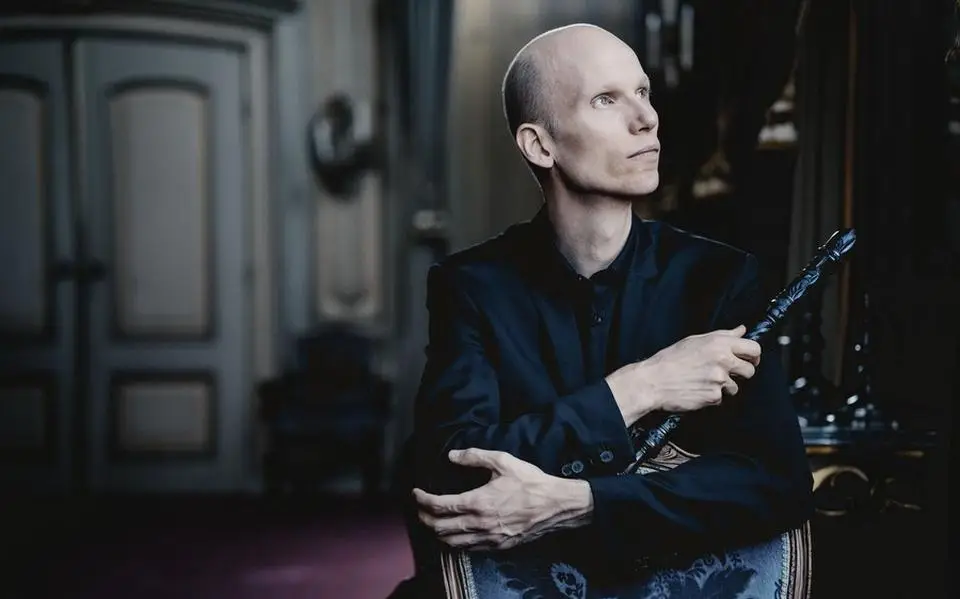 Erik Bosgraaf speelt Telemann: snelle noten, hachelijke salto’s, meeslepend tot en met | recensie ★★★★★