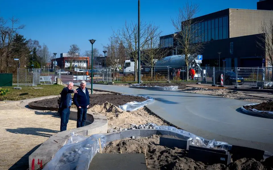 Verplaatsing oorlogsmonumenten in Drachten gaat door: wethouder biedt nabestaanden verzetsmensen excuses aan