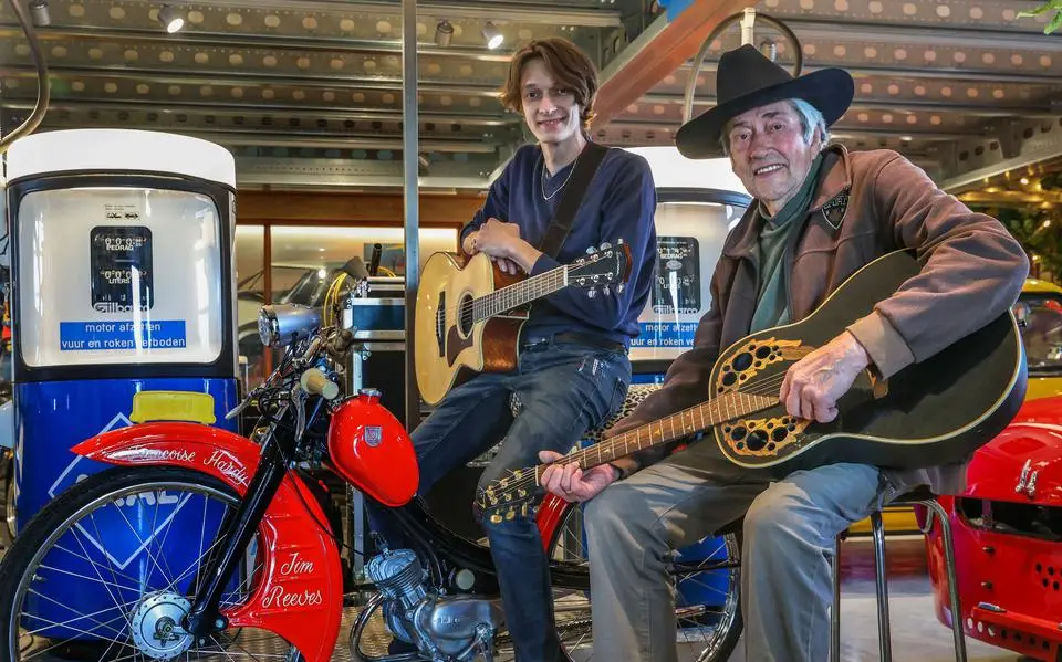 Early Bird-frontman dook samen met kleinzoon de studio in: ‘Wurdt dat wol wat, jonge?’