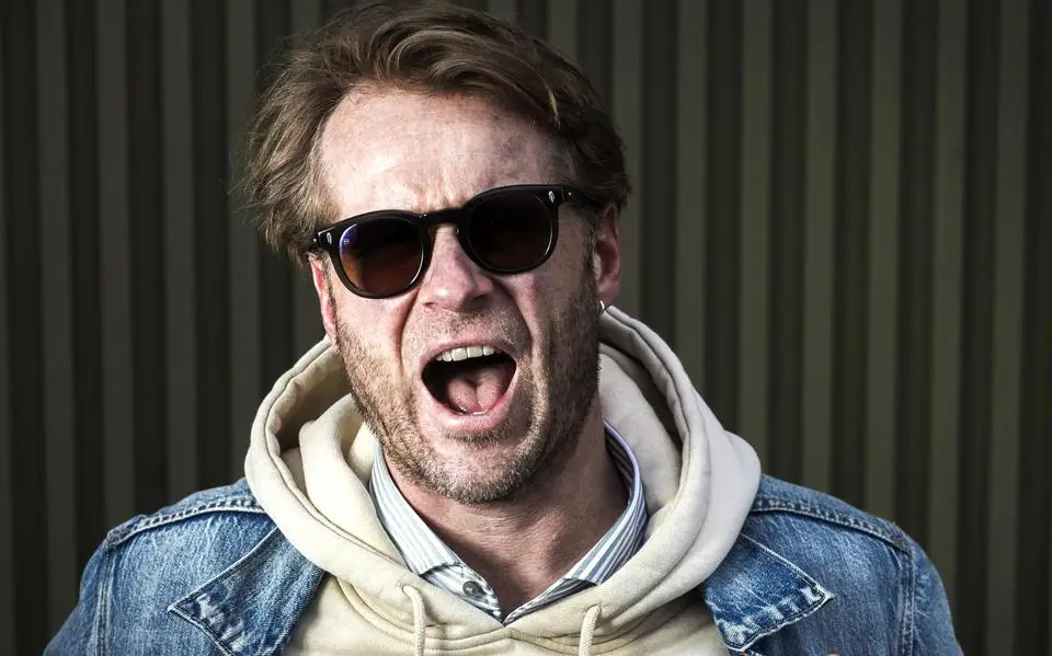 Acteur en zanger Leo Alkemade leeft op tussen 2 wielen. ’Op de fiets voel je geen angst’