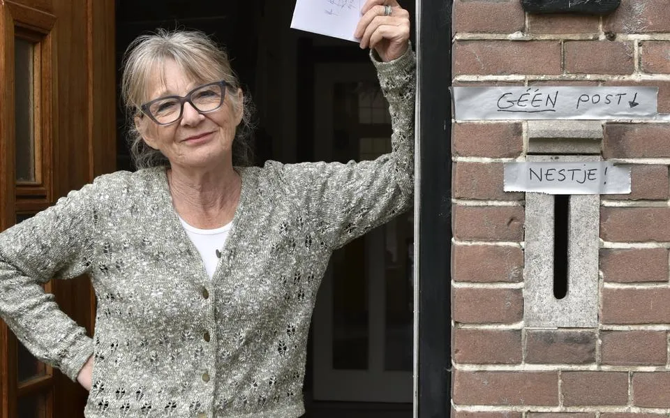 Henny uit Leeuwarden heeft geen post, maar wel een nestje in de brievenbus: ‘Dit jaar is het wit’