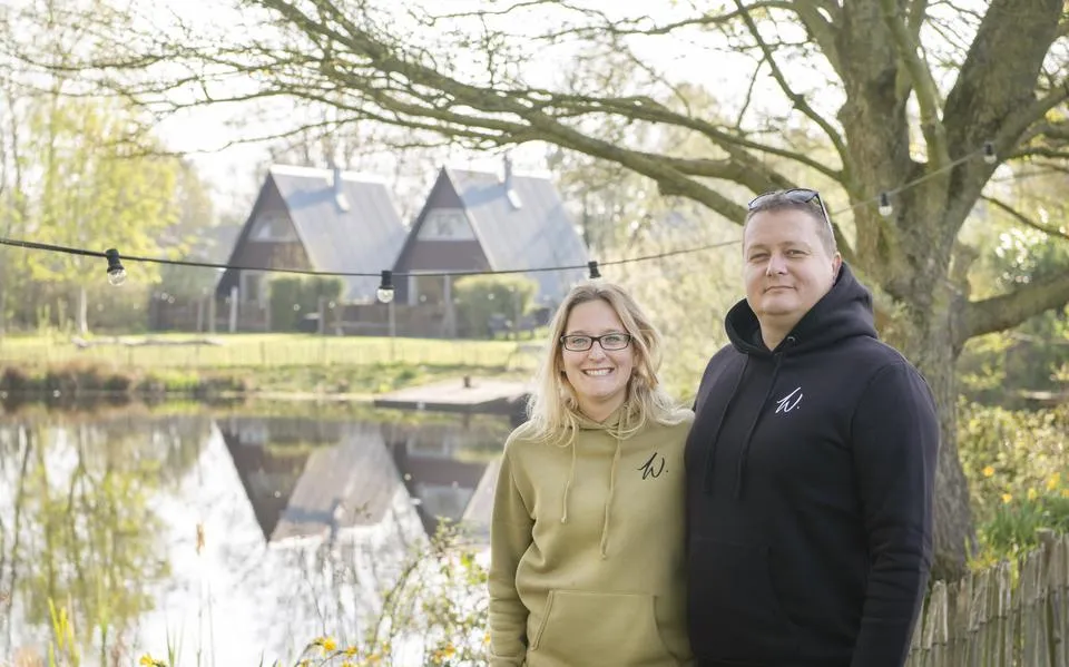 Dit zijn Gemma en Mateusz, de nieuwe eigenaren van vakantiepark Het Wylde Pad in Twijzelerheide