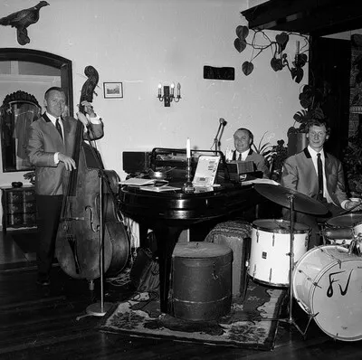 Orkestje luistert bruiloft op: wie zijn hier aan het spelen?