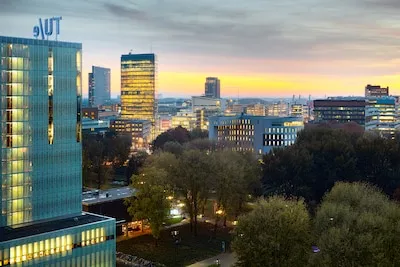 Sneller dan glasvezel: Eindhoven onderzoekt revolutionaire internettoekomst met infraroodlicht