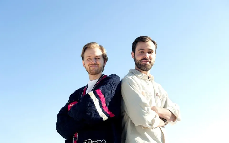 Van gamen op slaapkamers, naar een uitverkochte Ziggo Dome: de opmars van Bankzitters (die zaterdag op Brêgepop staan)