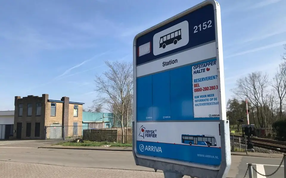 Het heeft even geduurd, maar de laatste bushalte van Arriva verdwijnt uit De Westereen