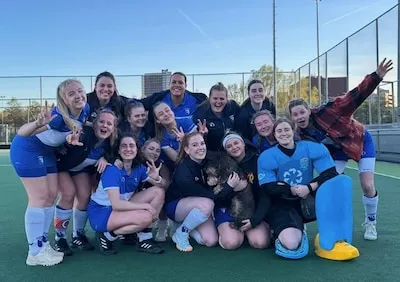 Helmondse hockeyers bestraft na wangedrag naar damesteam: ‘Speel naar die met die vetrollen’