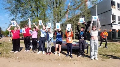 Met zweet en enthousiasme: Tilburgse leerlingen rennen ruim 13.200 euro bij elkaar voor Roparun