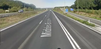 Negen bestuurders rijden veel te hard over Midden-Brabantweg en zijn rijbewijs kwijt