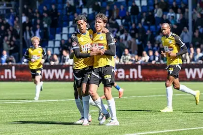LIVE | FC Eindhoven vooral in het defensief in de eerste minuten van de tweede helft
