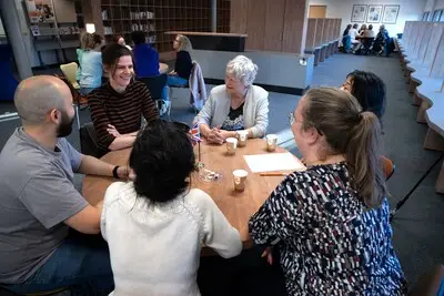 Engels in alle soorten en maten bij English Café in Veldhoven: ‘Lente? The birds flaut’