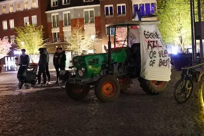 Na nieuw protest tegen azc schuift raad Best ander onderwerp voor zich uit: ‘Er is totaal geen draagvlak voor een azc’