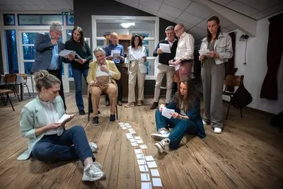 Theatervoorstelling in Heeze brengt vergeten oorlogsverhalen met lokale acteurs