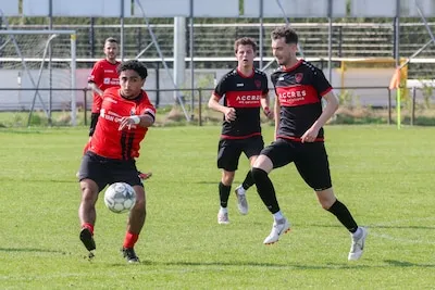 BES/De Valk-speler Max Leidelmeijer mag alleen zijn voeten laten spreken tijdens beladen restant tegen Vlijmense Boys