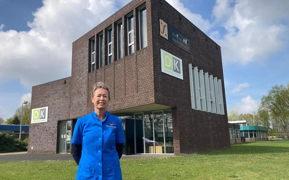 Politiebureau Joure weer in verkoop, dierenarts verhuist toch naar ander pand