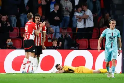 LIVE | De bal rolt weer na rust, hoe vaak gaat PSV nog scoren?