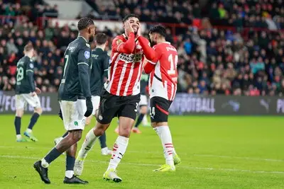 PSV tegen FC Groningen op jacht naar broodnodige zege: zo verliepen de eerdere ontmoetingen in de Euroborg
