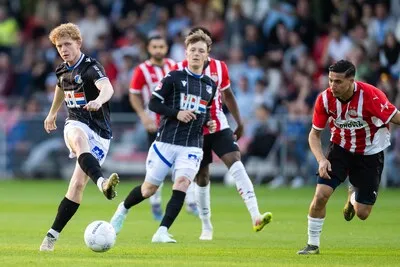 Sven Simons keert met succes terug naar oude nest: ‘Er was wel extra drang om hier te winnen’