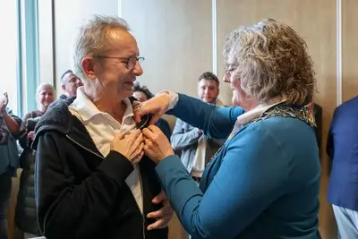 Koninklijke waardering voor Brabantia-man Koos van den Oord