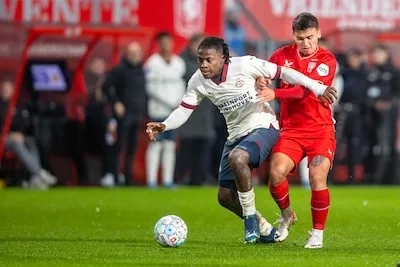PSV heeft het de laatste jaren niet makkelijk bij FC Twente: zo verliepen de laatste ontmoetingen in Enschede