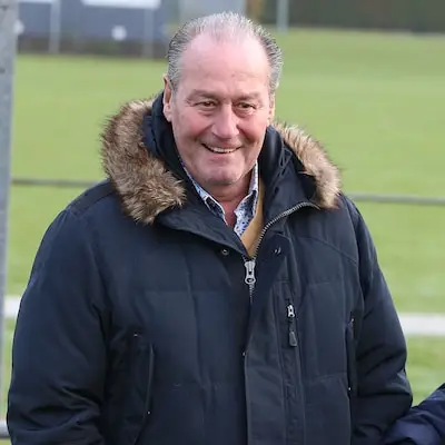 Huub Stevens vindt dat PSV moét reageren in Groningen en zocht de oplossing voor malaise ooit in 25 spiegels