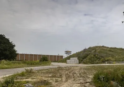 Stil asfalt op de A50 aan de kant van Blixembosch, aanleg op andere weghelft jaar uitgesteld